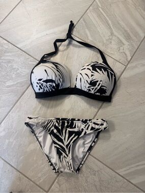 Venus Black & White Halter Bikini Set - Women Swim